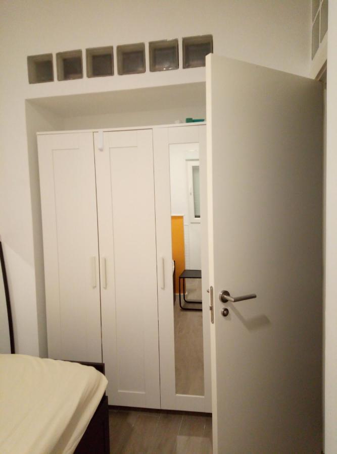 Alquilo Habitacion Individual Con Aseo Privado Solo Chicas, Only Girls Valencia Exterior photo